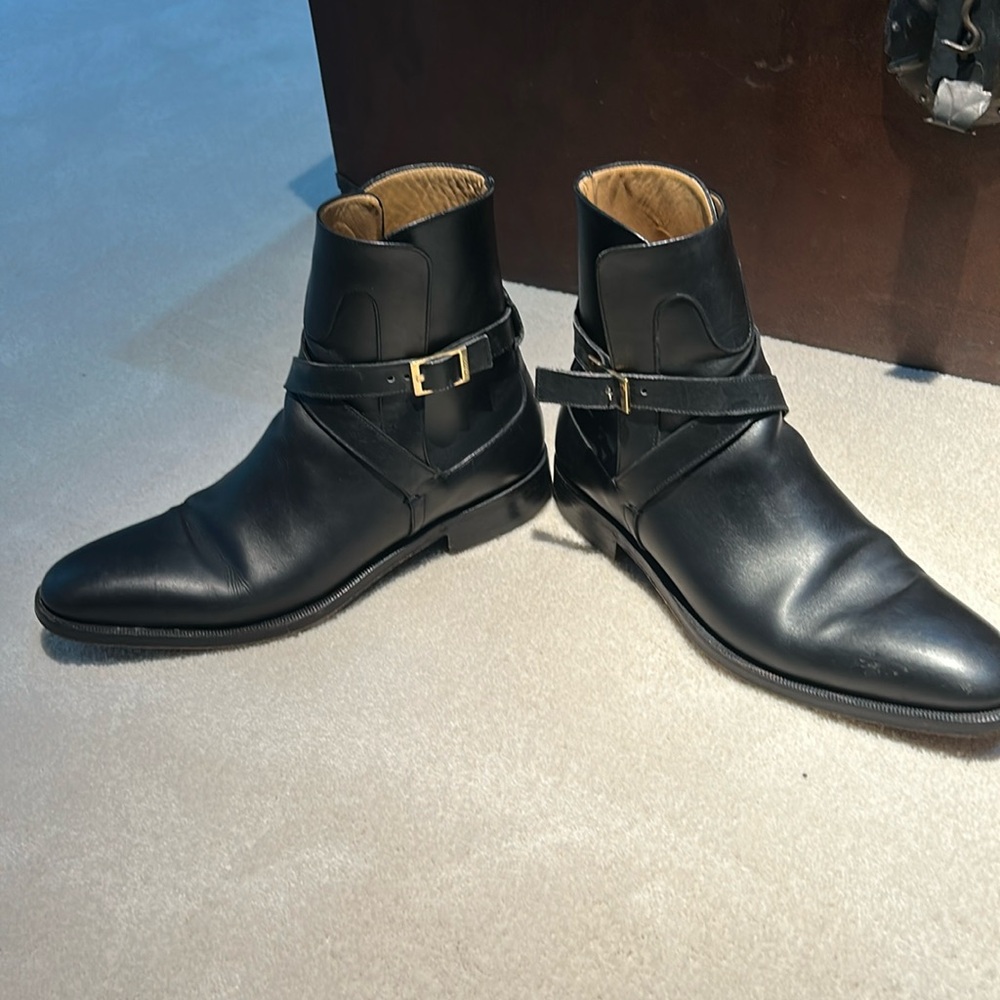 listing-status-banner